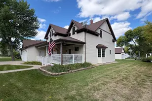 116 3rd St E, Halstad, MN 56548 - Photo 3