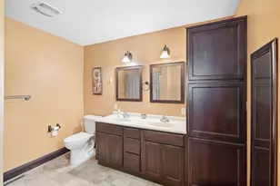 221 S Lincoln St, Lake Crystal, MN 56055 - Photo 13