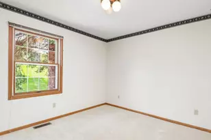 4825 Orchid Ln N, Plymouth, MN 55446 - Photo 23