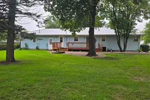 1112 6th Ave SW, Pipestone, MN 56164 - Photo 3