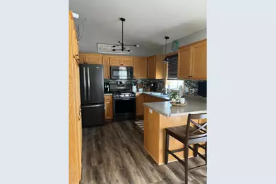911 Morrison Avenue S, Annandale, MN 55302 - Photo 3