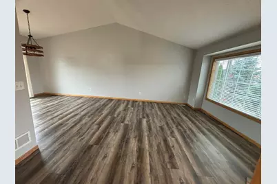 911 Morrison Avenue S, Annandale, MN 55302 - Photo 5