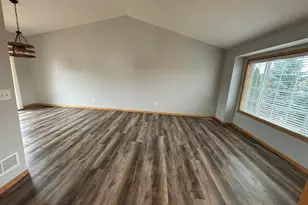 911 Morrison Ave S, Annandale, MN 55302 - Photo 5