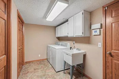2177 Hynes Avenue N, Oakdale, MN 55128 - Photo 17