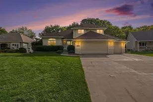 2177 Hynes Ave N, Oakdale, MN 55128 - Photo 1