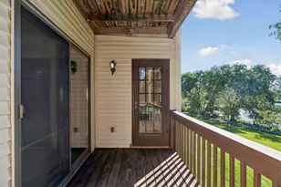 2642 Lake Ct Dr, Mounds View, MN 55112 - Photo 3