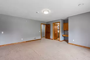 881 Jasmine Ave Pl N, Lake Elmo, MN 55042 - Photo 61