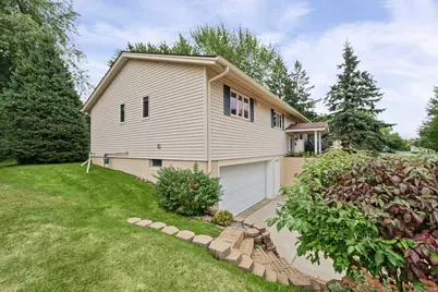 407 Mesabi Drive, Hibbing, MN 55746 - Photo 9
