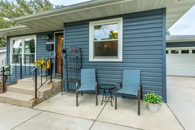 717 W Beech Avenue, Fergus Falls, MN 56537 - Photo 5