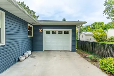 717 W Beech Avenue, Fergus Falls, MN 56537 - Photo 7