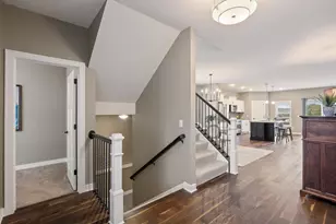 9060 Degler Cir, Chanhassen, MN 55317 - Photo 3