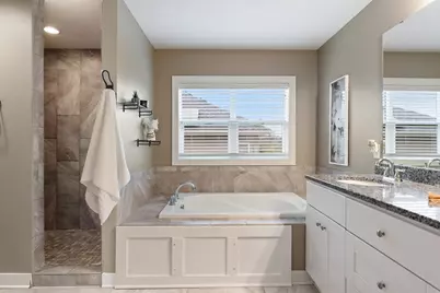 9060 Degler Circle, Chanhassen, MN 55317 - Photo 17