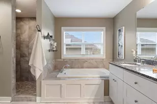 9060 Degler Cir, Chanhassen, MN 55317 - Photo 17