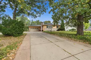 1436 E Old Shakopee Rd, Bloomington, MN 55425 - Photo 17