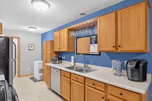 6203 Courtly Rd, Woodbury, MN 55125 - Photo 19
