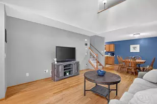 6203 Courtly Rd, Woodbury, MN 55125 - Photo 7