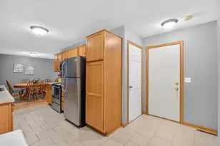 6203 Courtly Rd, Woodbury, MN 55125 - Photo 21