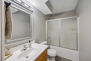 8935 W 125th St, Savage, MN 55378 - Photo 23