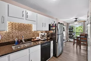 7301 W 101st St, Bloomington, MN 55438 - Photo 13