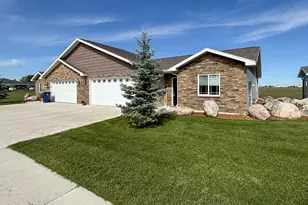 1615 30th St NW, Bemidji, MN 56601 - Photo 1