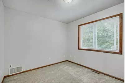 402 Lady Slipper Avenue NE, New Prague, MN 56071 - Photo 7