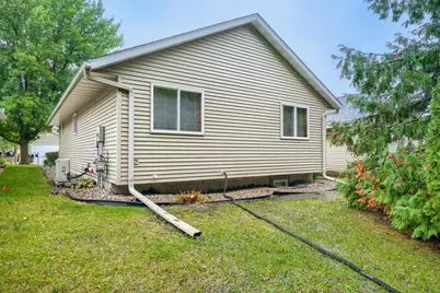 402 Lady Slipper Avenue NE, New Prague, MN 56071 - Photo 13
