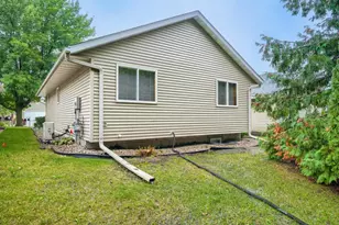 402 Lady Slipper Ave NE, New Prague, MN 56071 - Photo 13