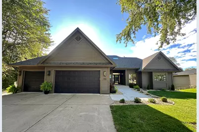 550 Pine Ridge Court, New Richmond, WI 54017 - Photo 5