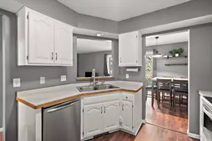 6 110th Ln NW, Coon Rapids, MN 55448 - Photo 9