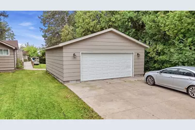 516 Grove Avenue, Moose Lake, MN 55767 - Photo 27
