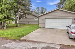 516 Grove Ave, Moose Lake, MN 55767 - Photo 3