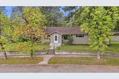 516 Grove Avenue, Moose Lake, MN 55767 - Photo 1