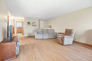 964 7th Ave NW, Hutchinson, MN 55350 - Photo 11