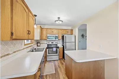 964 7th Avenue NW, Hutchinson, MN 55350 - Photo 7