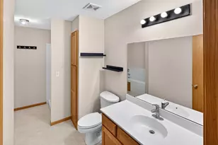 8002 Marsh Run Ct, Rockford, MN 55373 - Photo 25