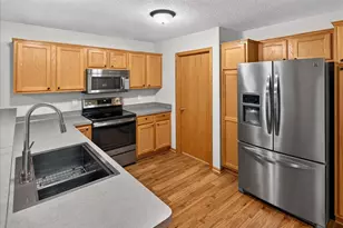 8002 Marsh Run Ct, Rockford, MN 55373 - Photo 15