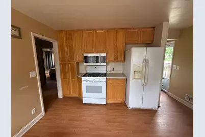 1906 4th Avenue SE, Austin, MN 55912 - Photo 3