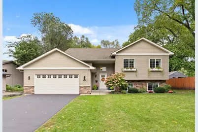 4720 Georgia Avenue N, Crystal, MN 55428 - Photo 1