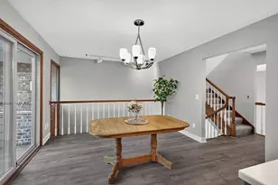 10251 Berkshire Rd, Bloomington, MN 55437 - Photo 5