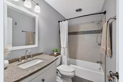 10251 Berkshire Road, Bloomington, MN 55437 - Photo 15