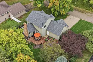 4875 Cottonwood Ln N, Plymouth, MN 55442 - Photo 41