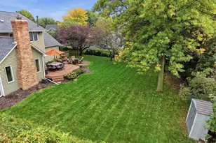4875 Cottonwood Ln N, Plymouth, MN 55442 - Photo 45