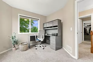 4875 Cottonwood Ln N, Plymouth, MN 55442 - Photo 27