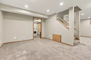 4875 Cottonwood Ln N, Plymouth, MN 55442 - Photo 35