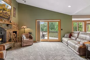 854 Palm Ct, Maplewood, MN 55109 - Photo 7