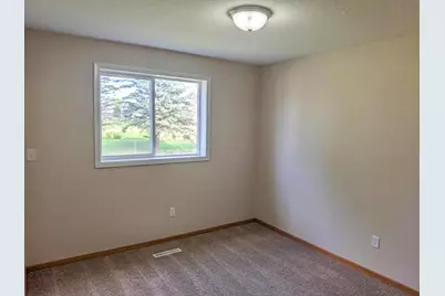 1304 17th Street SW, Faribault, MN 55021 - Photo 11