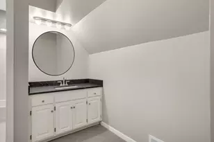 7 Wellesley Pl, Edina, MN 55436 - Photo 11