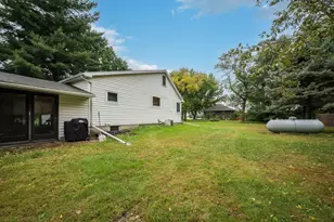 225 W Hill St, Granada, MN 56039 - Photo 31
