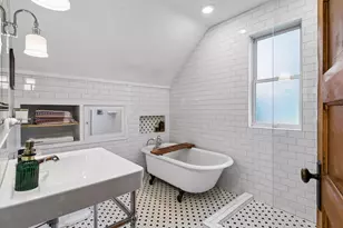 2121 E 22nd St, Minneapolis, MN 55404 - Photo 33