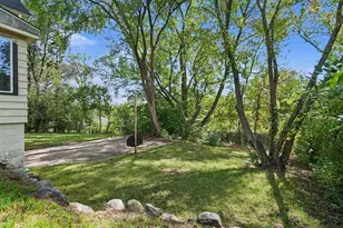 1170 Stoughton Ave, Chaska, MN 55318 - Photo 25